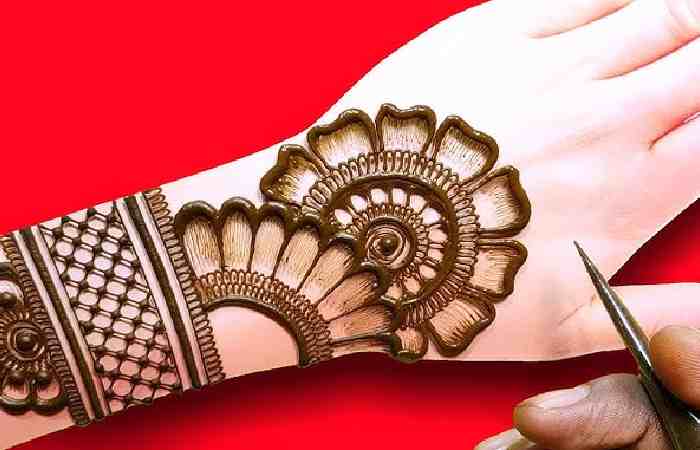 Stylish_Tsug7k1gwyk= Mehandi Designs Simple (3)