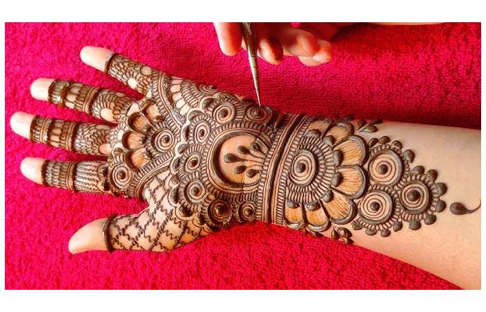 Mehndi Design Easy and Beautiful Front Hand (3)